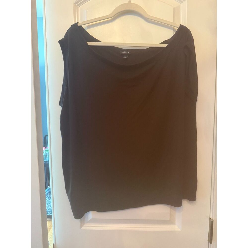 Torrid Off The Shoulder Black Top Size 0 (Large) EUC